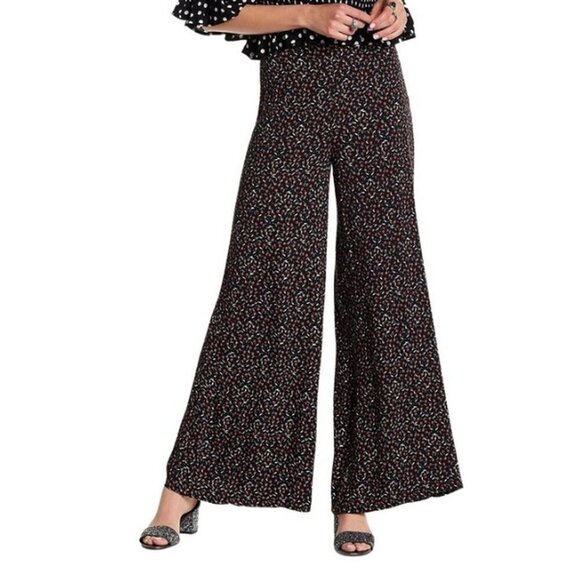 Free People Easy Peasy Black High Rise Wide Leg Pants in Cherry Print 4 - Picture 1 of 6